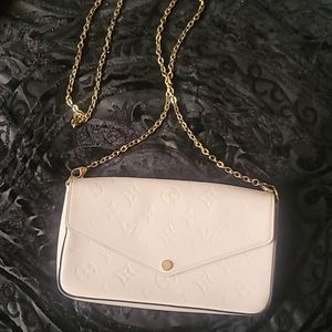 Authentic Louis Vuitton Pale Pink Felicie Pochette